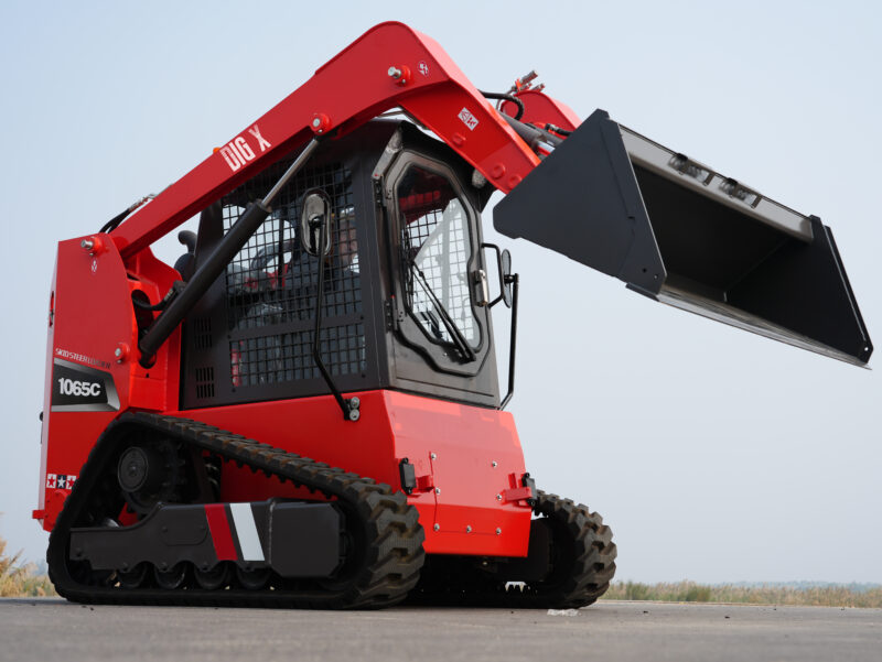 Digx 1065C Ride-on skid steer loader